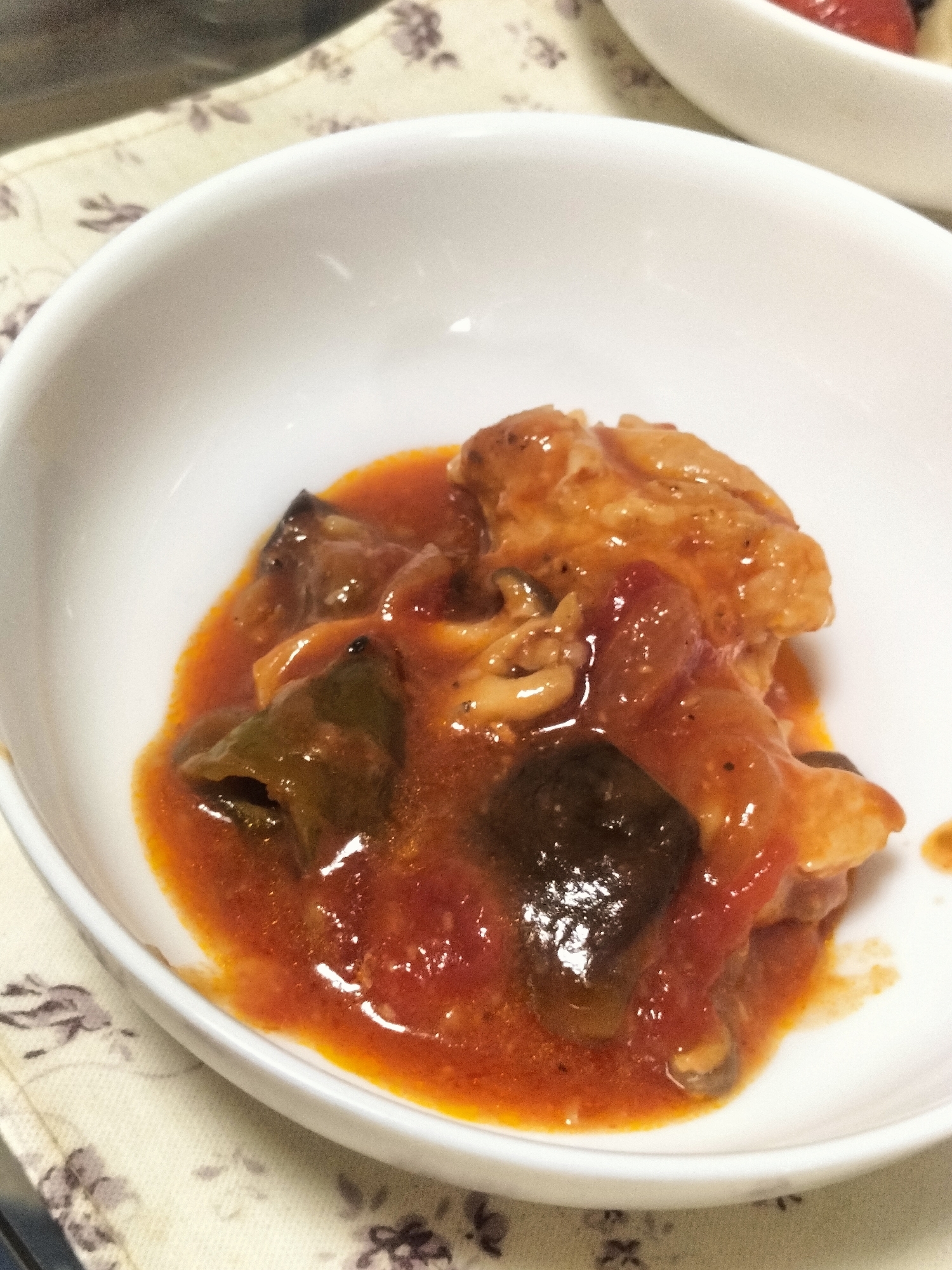 炊飯器で簡単作り置き♪手羽元と夏野菜のトマト煮込み