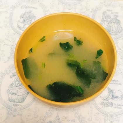 あさりと小松菜と油揚げの味噌汁