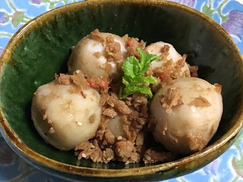 土鍋で簡単・里芋の煮っころがし❣️生姜そぼろ餡