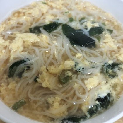 ワカメ卵とじコンソメ味のにゅうめん