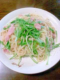 水菜とベーコンの和風パスタ