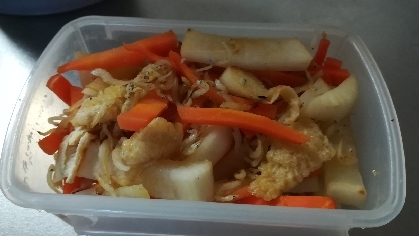 常備菜に作りました。にんじんも入れて、美味しくいただきました。