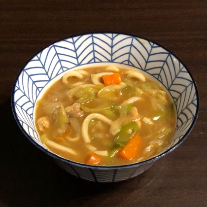 残りカレーと細めのうどん麺でカレーうどん