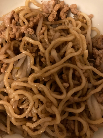単調になりがちの焼きそばがとても美味しくできました
具は少ないですが、大満足です