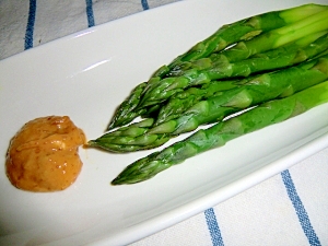 茹でアスパラに ちょっと味噌マヨつけて レシピ 作り方 By Thank You Good Bye 楽天レシピ 茹でアスパラに ちょっと味噌マヨつけて レシピ 作り方 By Thank You Good Bye 楽天レシピ