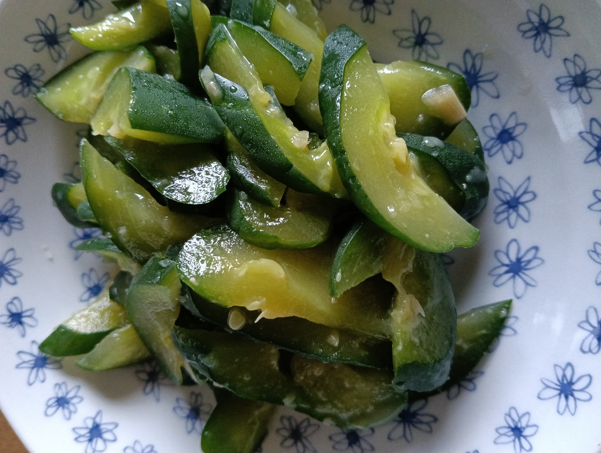 きゅうりのにんにく醤油麹漬け