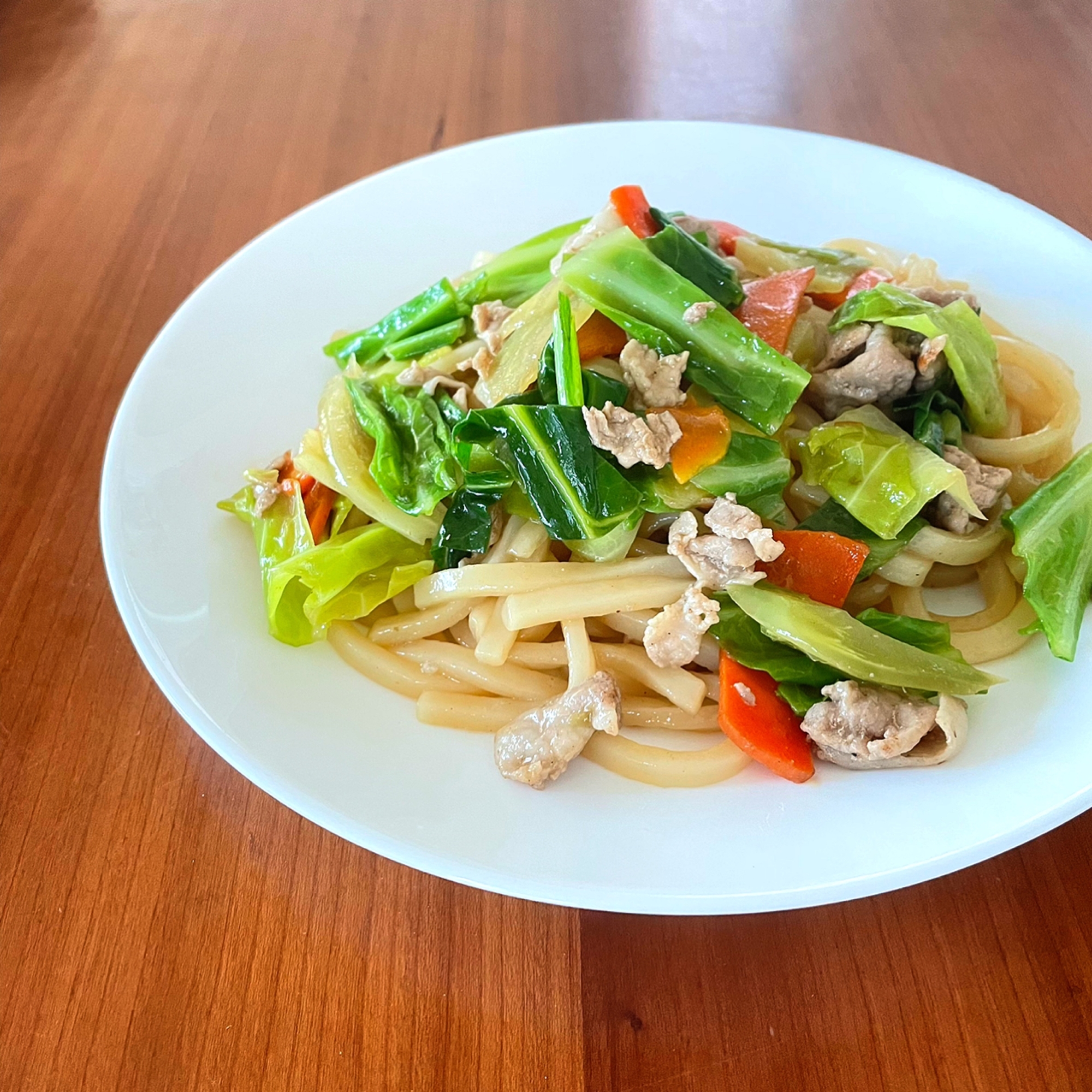 野菜たっぷり焼きうどん しょう油味