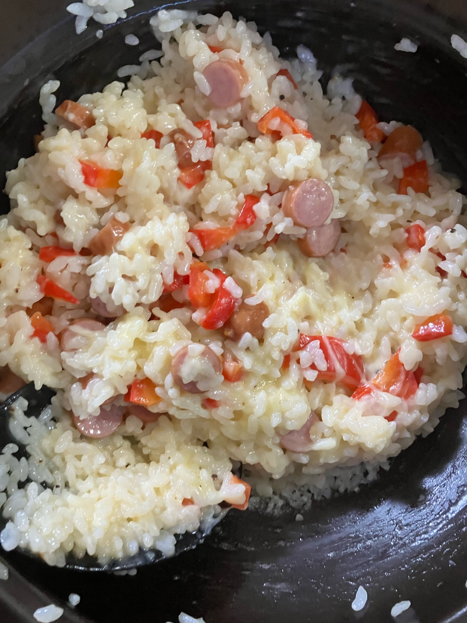 ウインナーとパプリカのチーズおじや