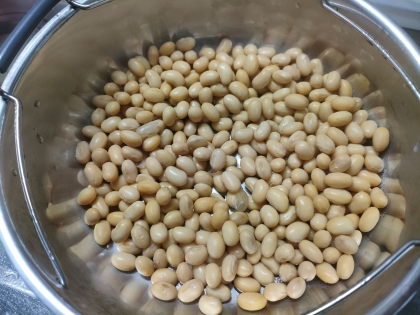 蒸し大豆〜圧力鍋でむっちり甘〜ぃ♪