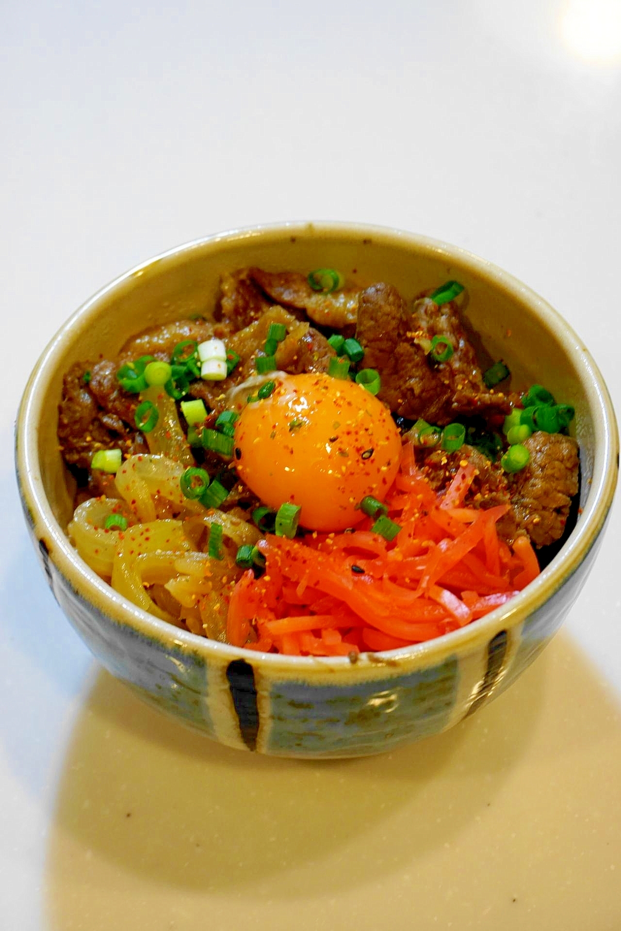 炊飯器で簡単!牛丼風炊き込みご飯