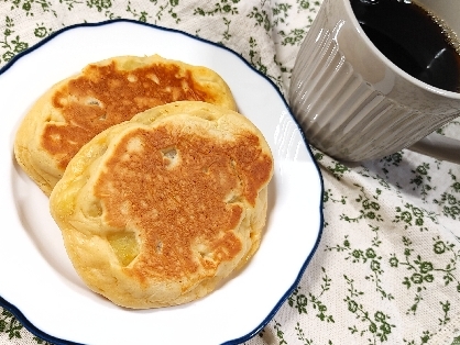 梨花さん〜こんにちは彡今日、こちらを作りました♪お酒好きなのでフィリングにラム酒入れてみました♪ふわふわ〜しっとり♡食感も楽しく美味しく頂きましたご馳走様です♪