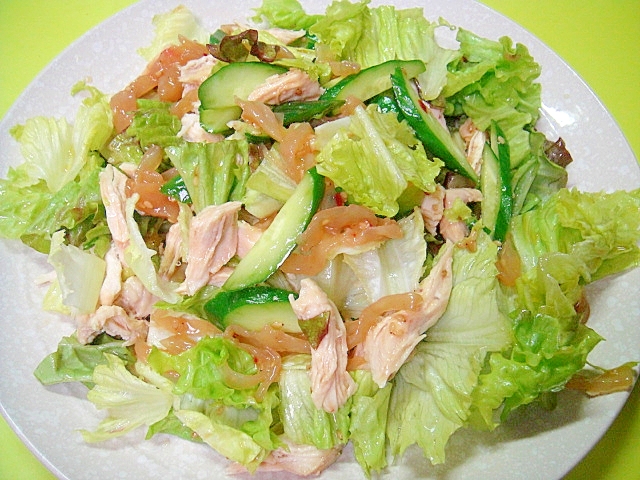 中華クラゲときゅうり鶏肉レタスのサラダ