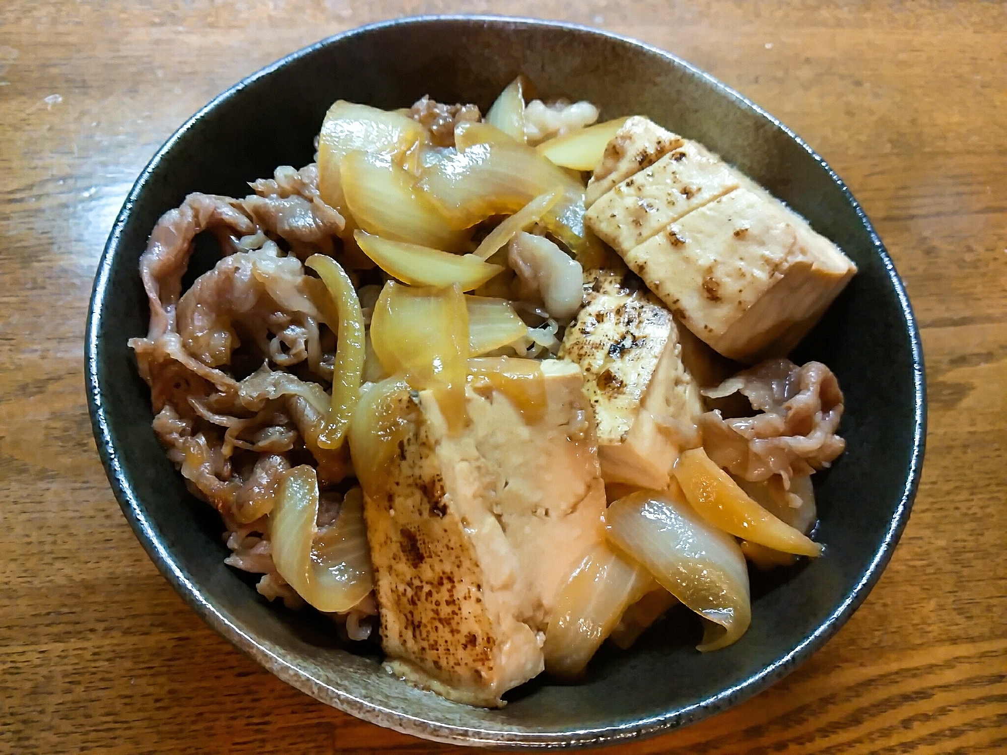 オリーブ牛の肉豆腐
