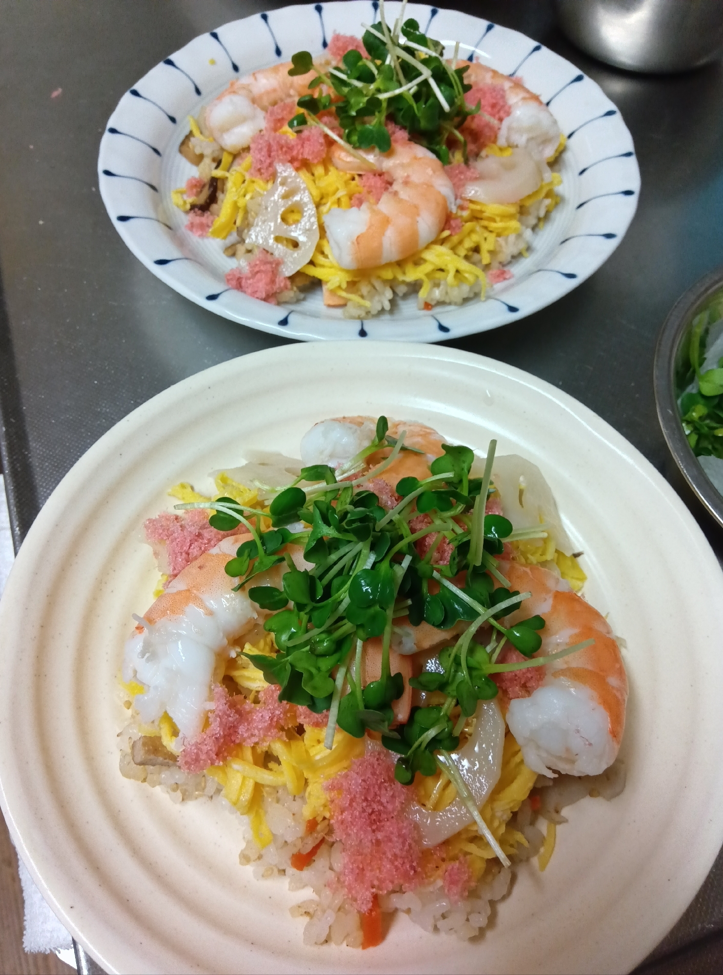エビのちらし寿司