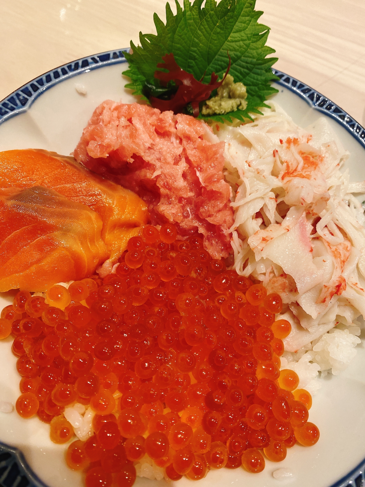 北海道食材の海鮮丼
