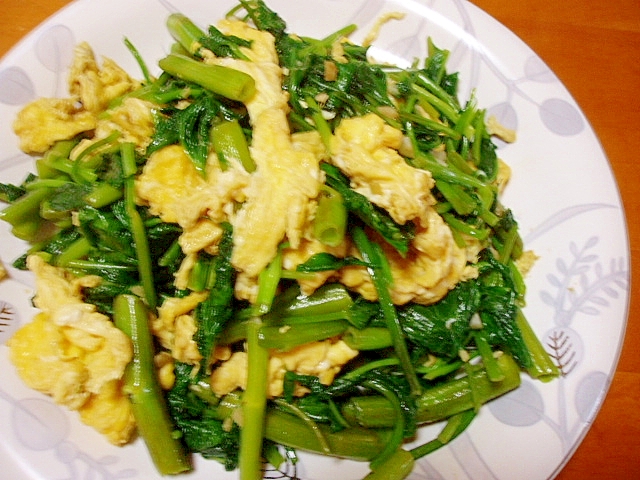 栄養満点!空芯菜と卵の中華炒め