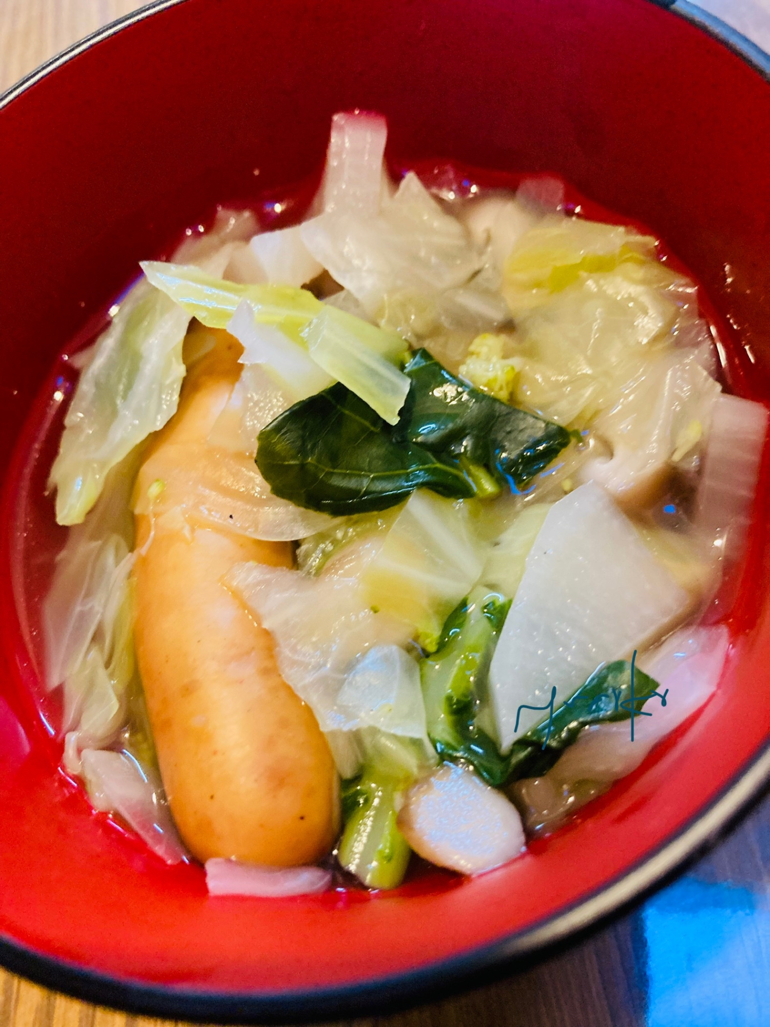 定番キャベツとソーセージ＋野菜のコンソメスープ