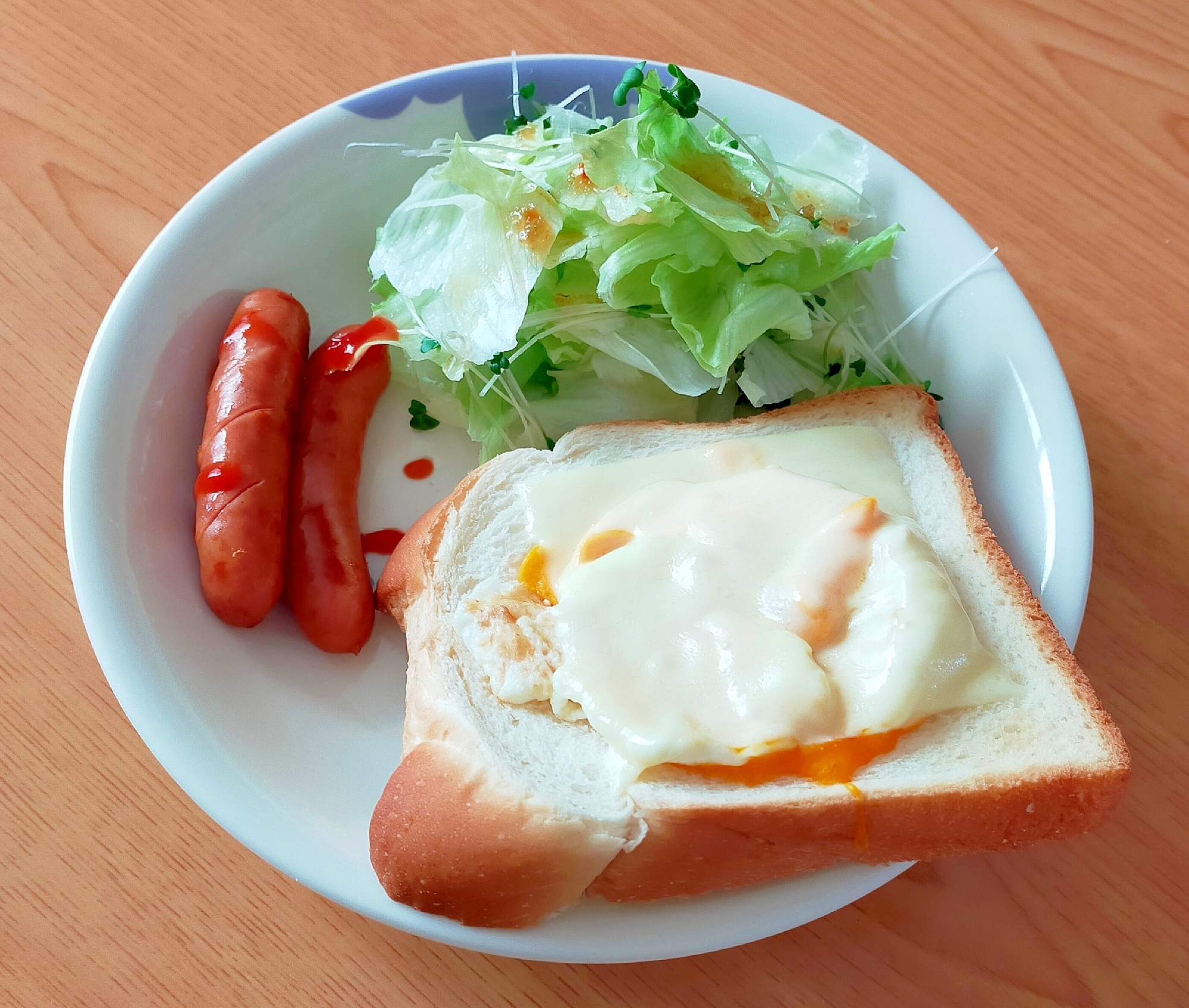 両面目玉焼きチーズトーストプレート