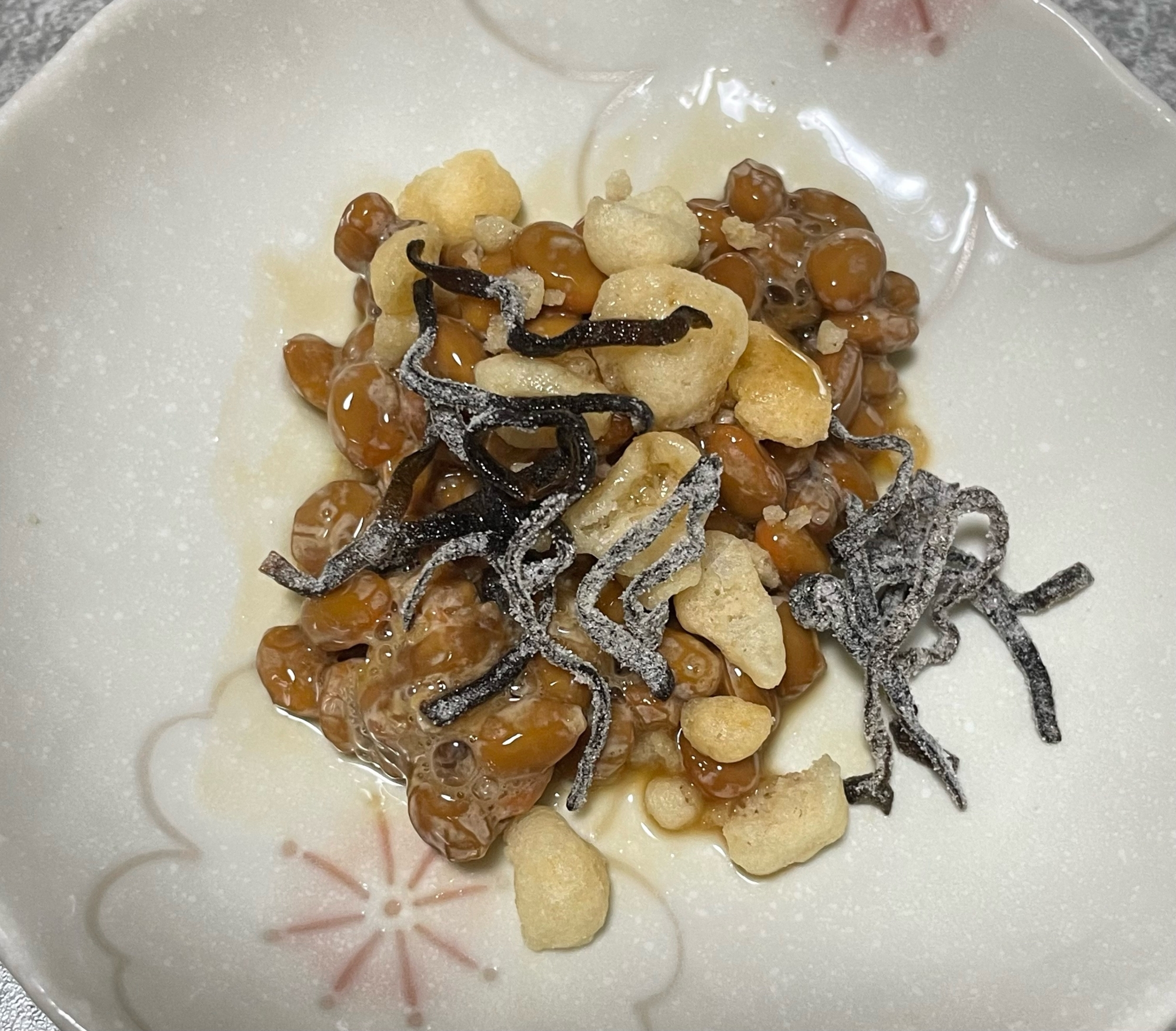 納豆 ( 天かす 塩昆布 ごま油 )