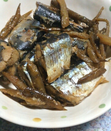 秋刀魚と牛蒡の味噌煮