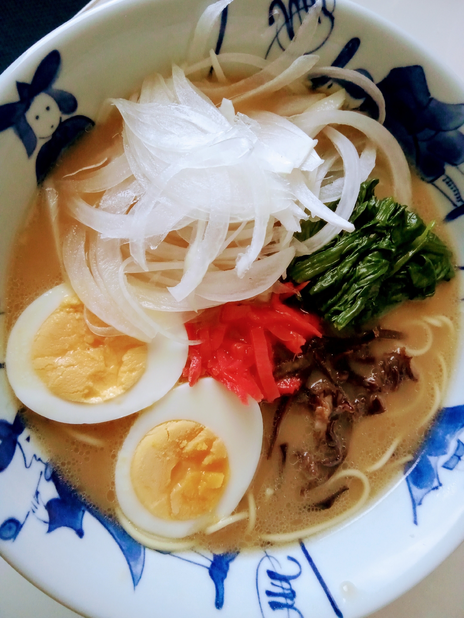 新玉ねぎで★とんこつラーメン