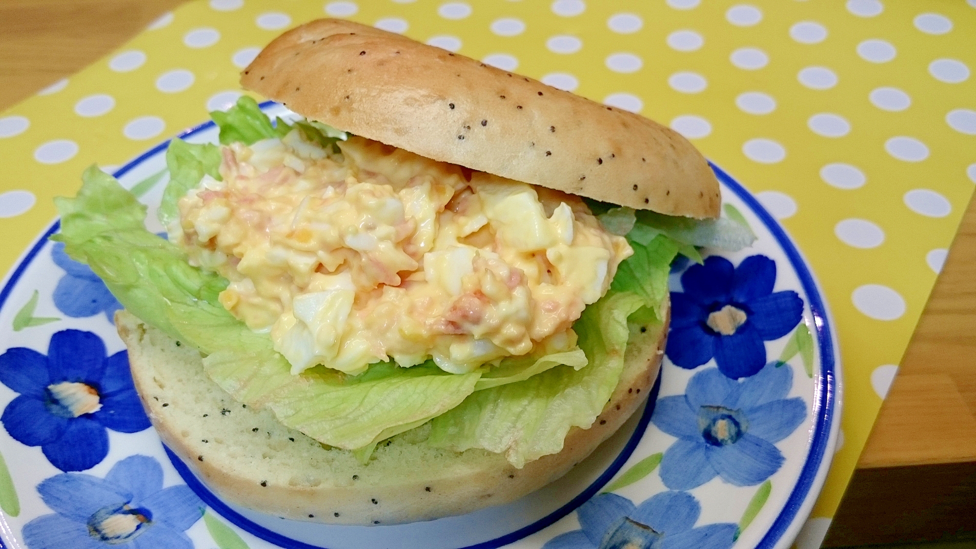 鮭フレーク&卵&レタスのサンド