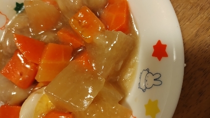 豚こま団子と大根とにんじんと茹で卵の煮物