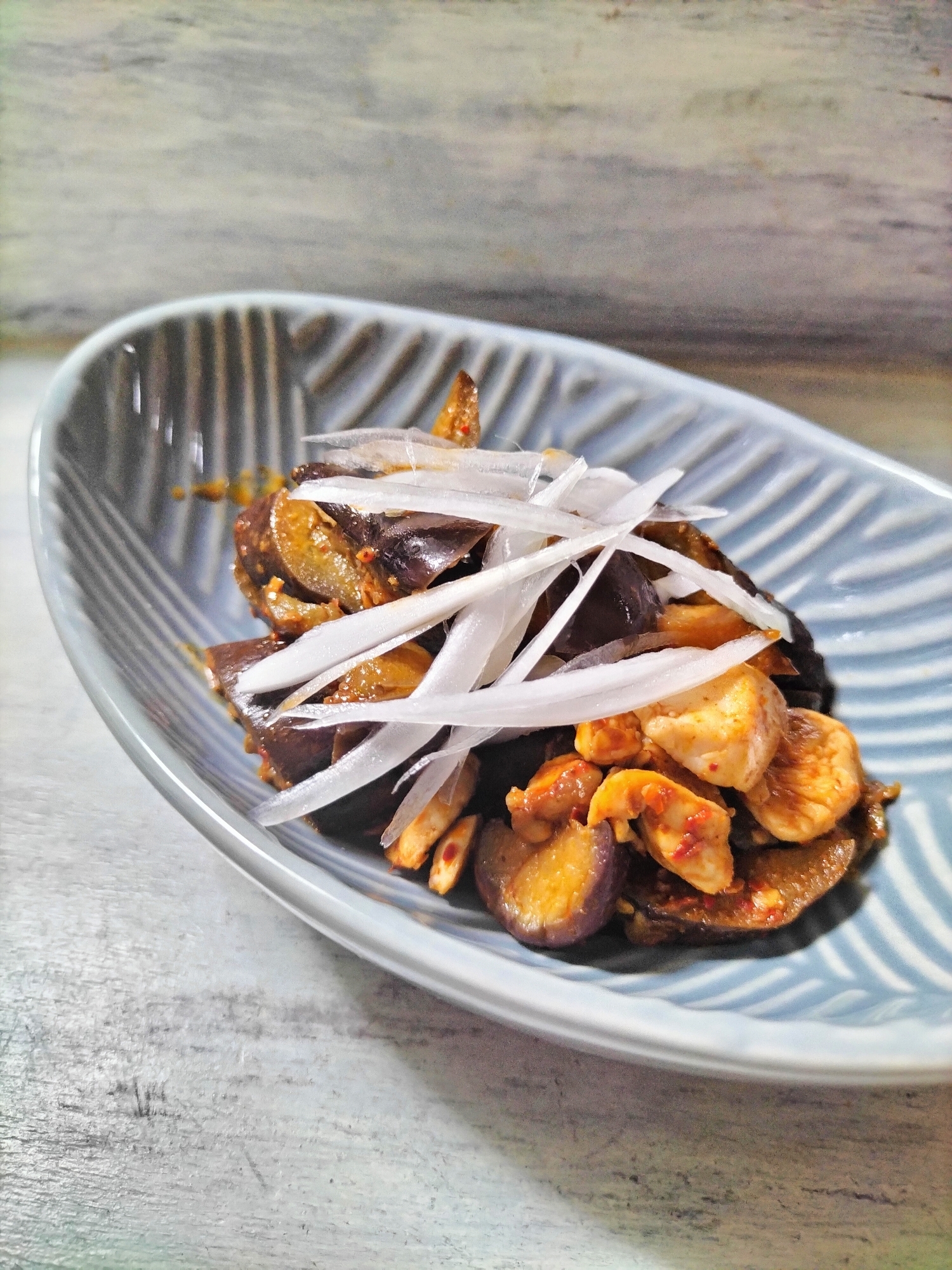 茄子と鶏ささみの麻辣炒め