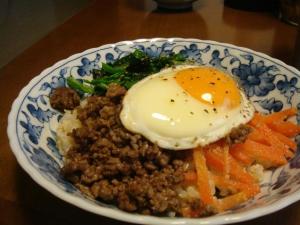 三色丼　ビビンパ風