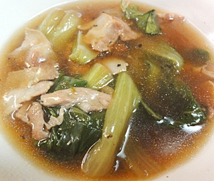 青梗菜と豚肉のスープ