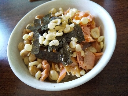 秋鮭の納豆ご飯