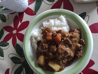 梨花さんこんにちは(*^-^*)茎ブロッコリーがたくさんとれるのでカレーに入れてみましたら栄養満点でとてもおいしかったです♡スマホからの投稿すごいですね