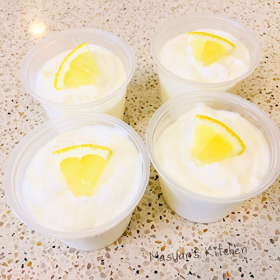 レモン果汁をたっぷり使った さっぱりレモンムース レシピ 作り方 By Masya0928 楽天レシピ レモン果汁をたっぷり使った さっぱりレモンムース レシピ 作り方 By Masya0928 楽天レシピ