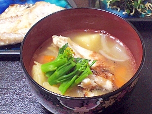安くておいしい 塩麹と白だしで鯛のあら汁 レシピ 作り方 By Fukuwajutu 楽天レシピ