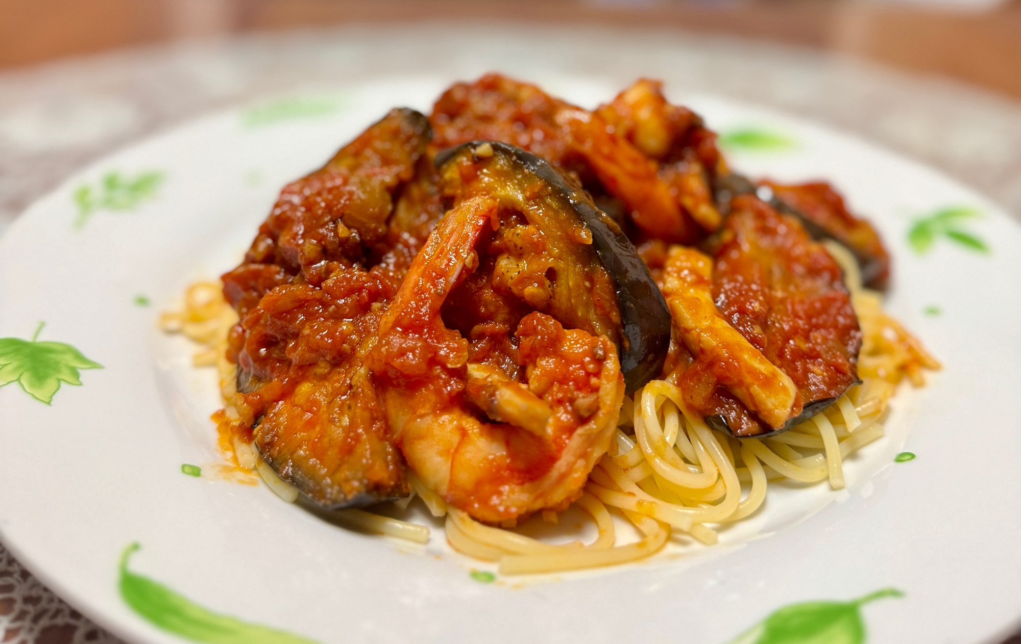 米茄子が主役❗️自家製ピザソースで☆ペスカトーレ