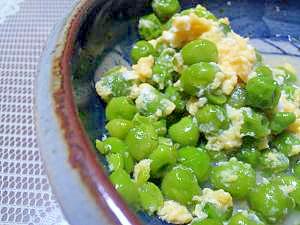 おつまみ大好き♪えんどう豆の卵とじ