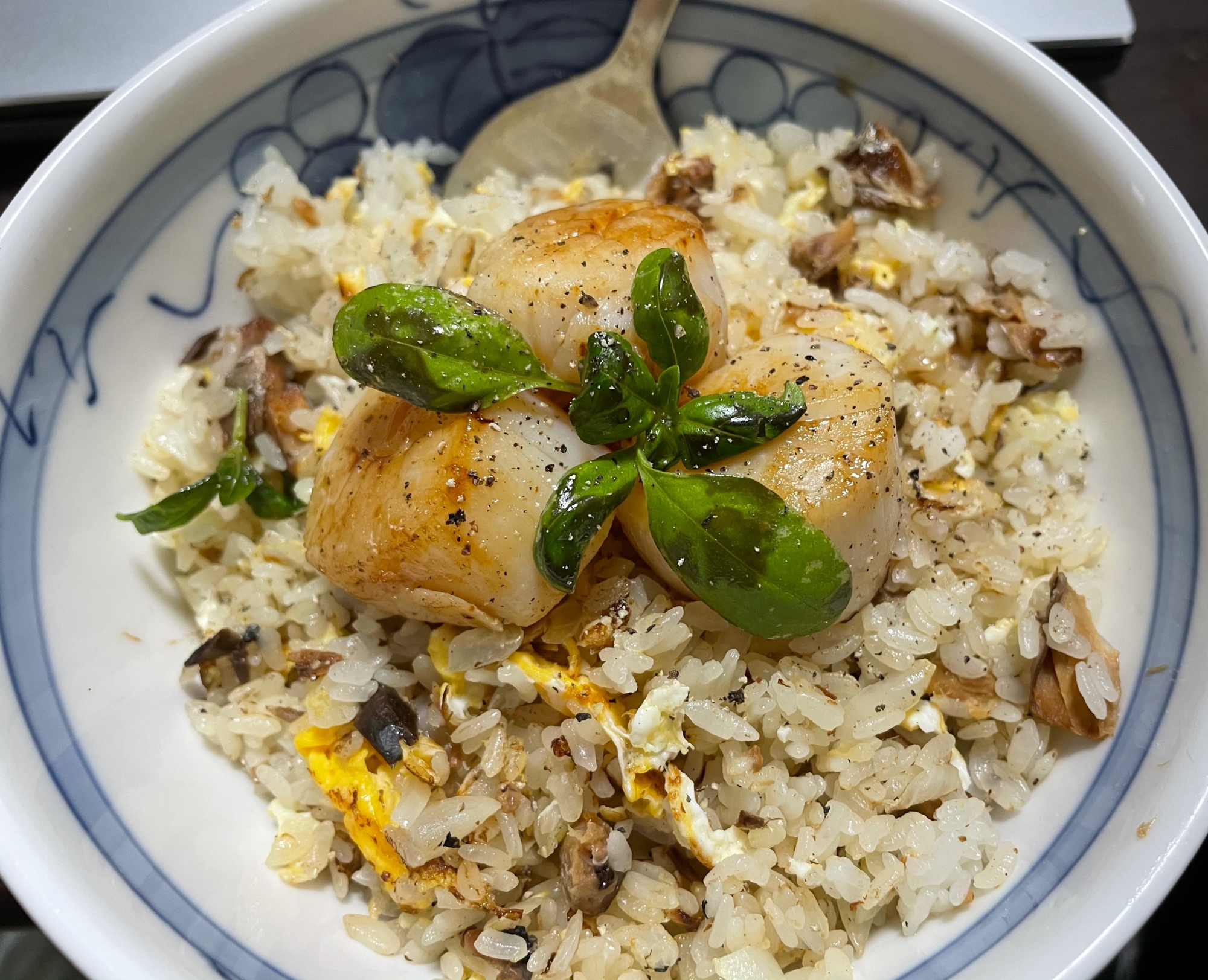 いつもの炒飯にちょい足し！帆立の炒飯