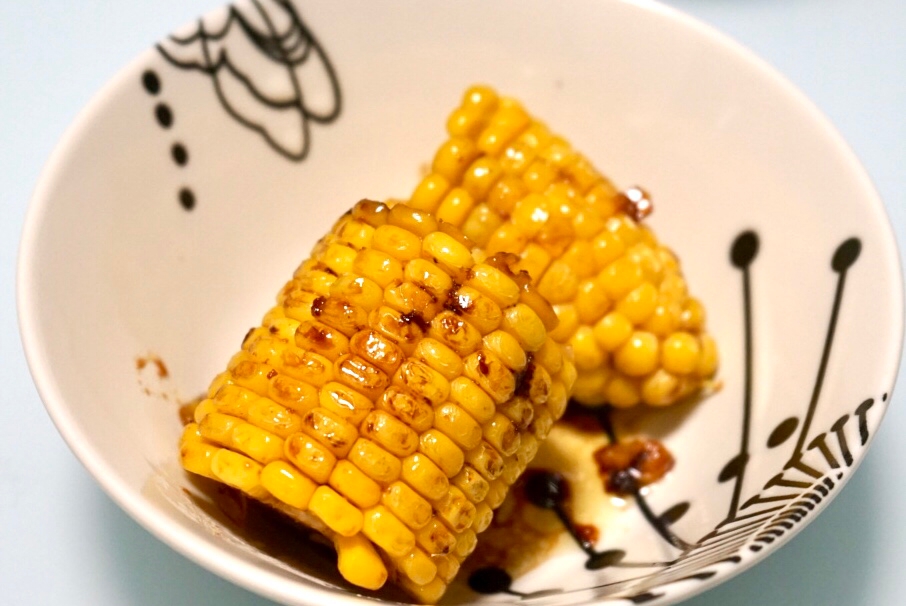 とうもろこしをバターと醤油とみりんで味付け レシピ 作り方 By あおい ᴗ 楽天レシピ