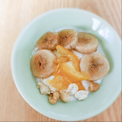 金柑甘露煮の代わりに柚子ジャムですが、バナナやナッツで美味しいヨーグルトでした(*^-^*)