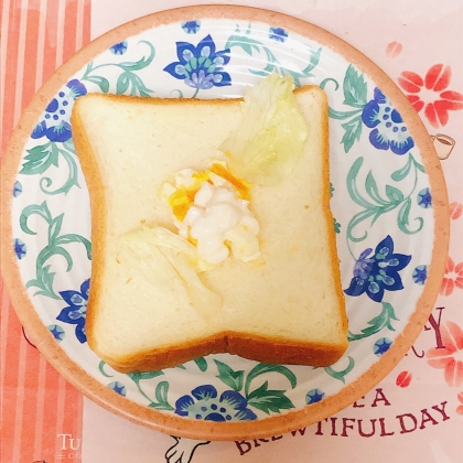 おもてなしに☆ヨーグルトかけ卵レタスオープンサンド