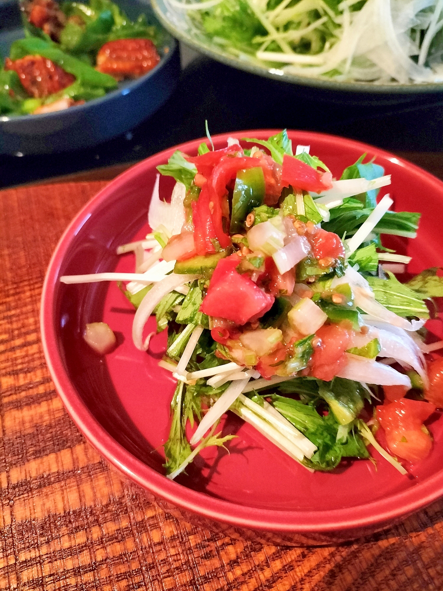 水菜と玉ねぎのガスパチョ風サルササラダ♪
