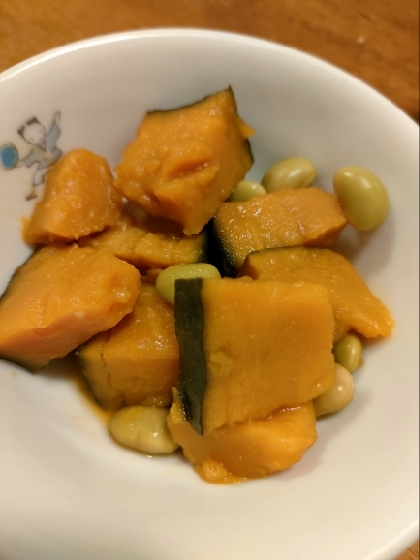 かぼちゃとむき豆の煮物