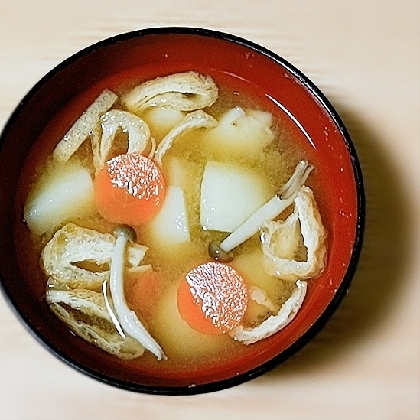 油揚げの具沢山味噌汁