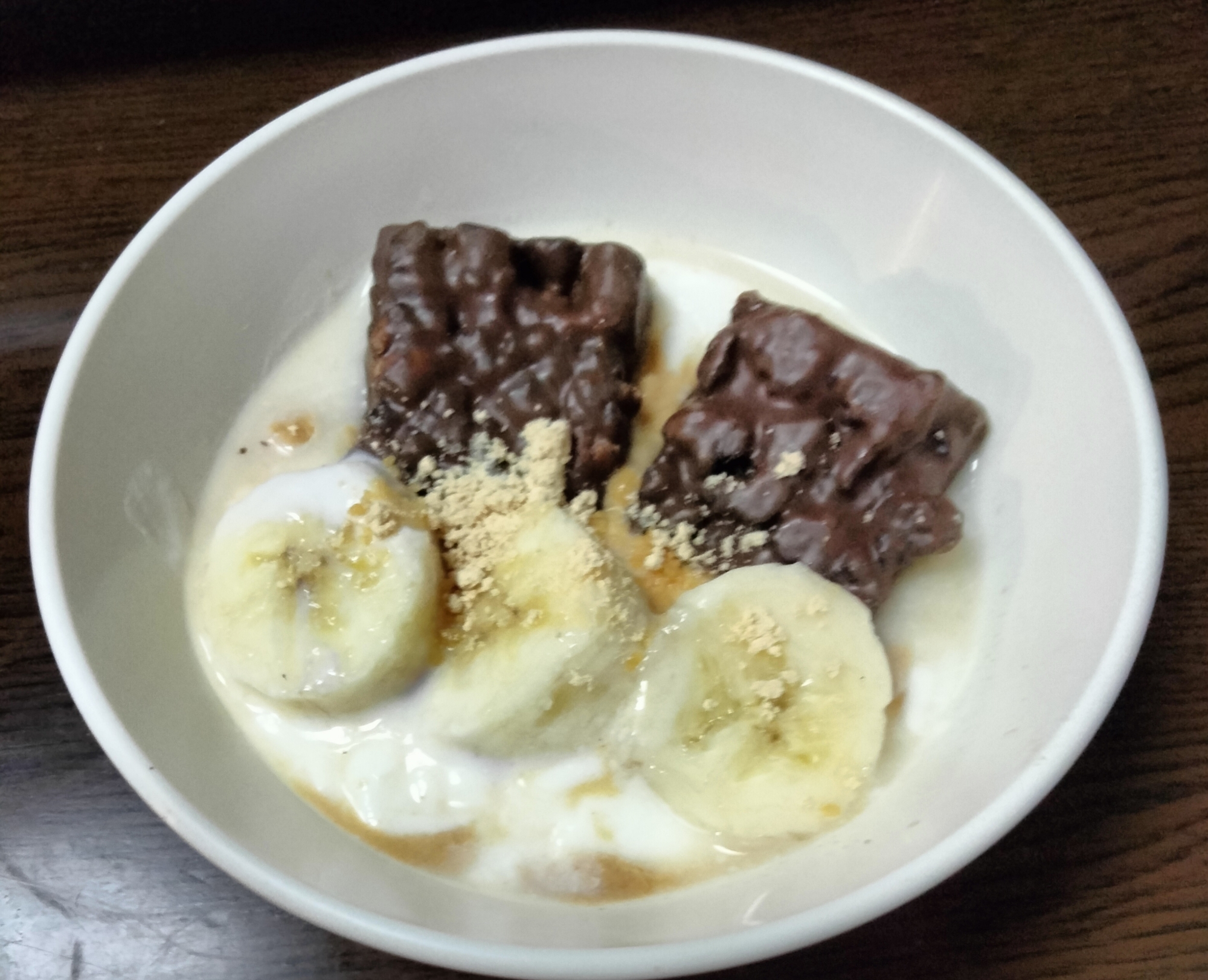 今日のヨーグルト♡ブラックサンダー&バナナ