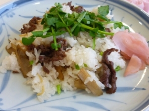 飛騨牛と牛蒡の甘辛煮のお寿司