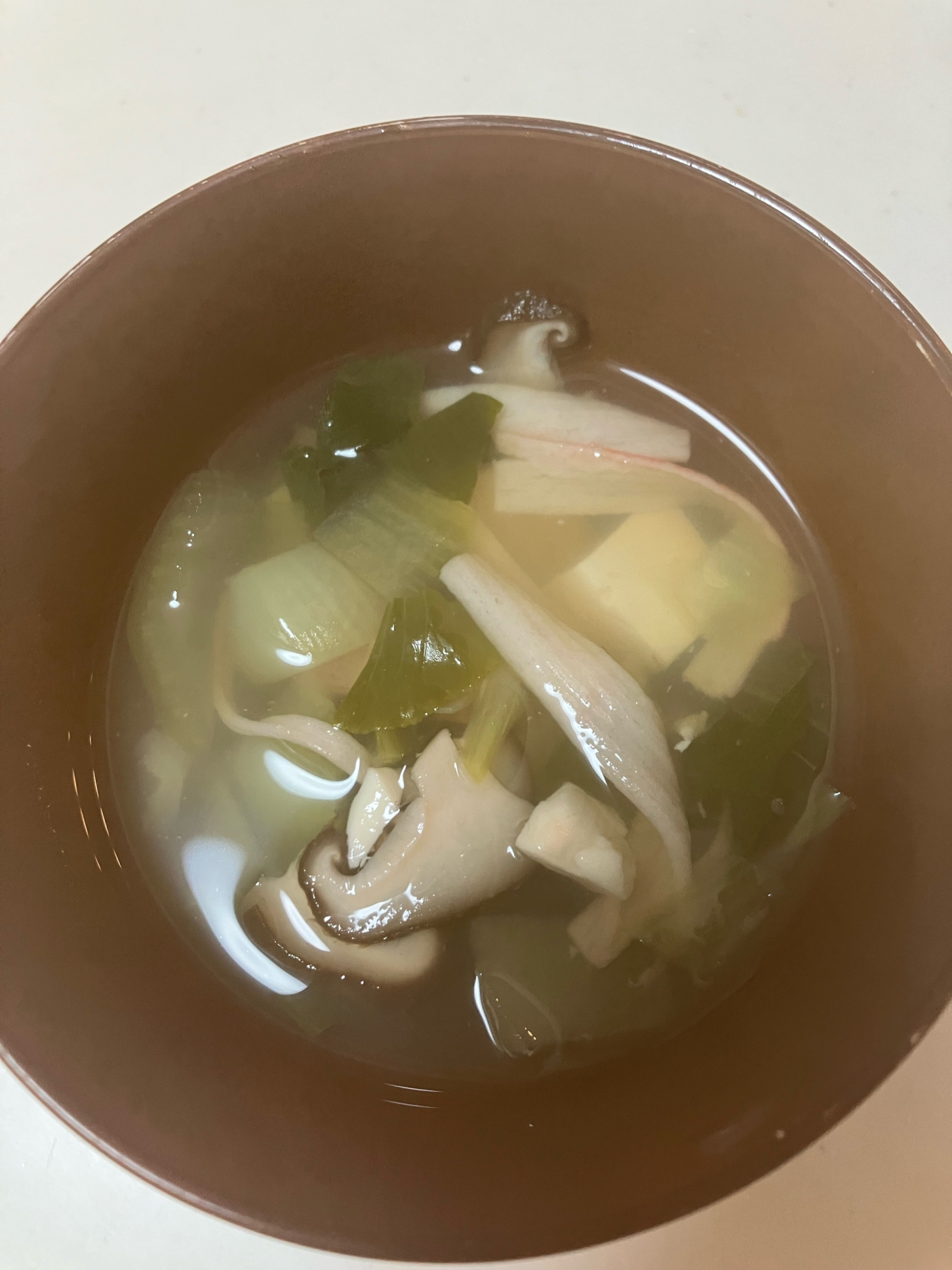 お吸い物⭐椎茸 カニカマ 青梗菜 豆腐