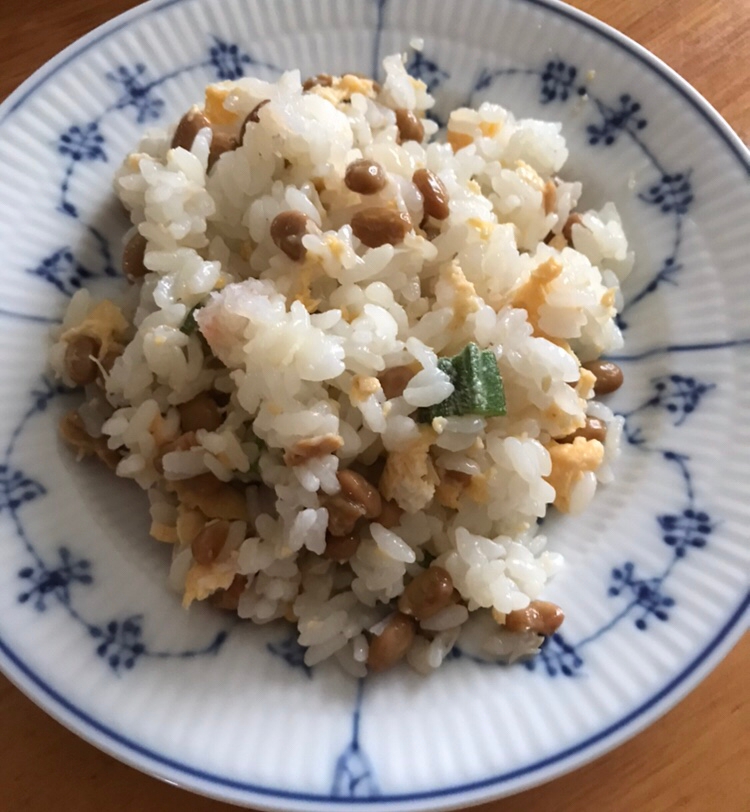 オクラとカニの納豆チャーハン