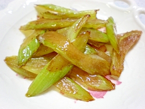 セロリのしょうゆごま油炒め レシピ 作り方 By キー子0914 楽天レシピ