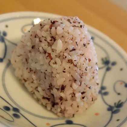 ゆかりおにぎりを作りました
美味しかったです
ご馳走様でした