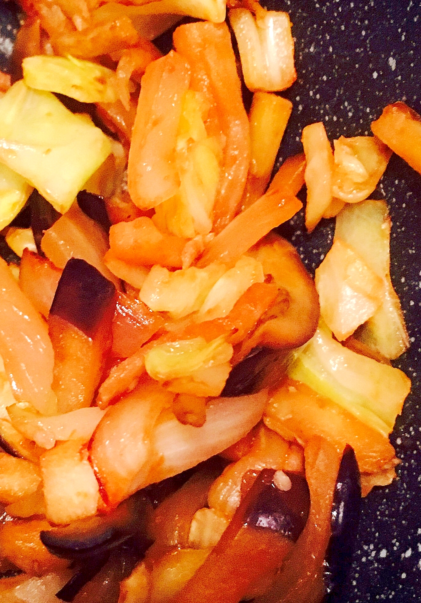 幼児食 茄子とキャベツと玉ねぎのケチャップ炒め レシピ 作り方 By みゅうしろ 楽天レシピ